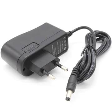 CHARGEUR 12.6V LITHIUM-ION